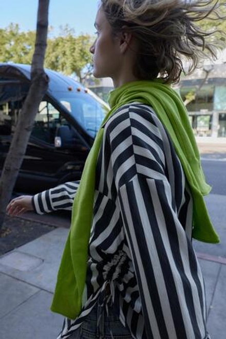 ZARA РУБАШКА В ПОЛОСКУ СО ШНУРКАМИ ПО БОКАМ, ЭКРЮ/ЧЕРНЫЙ