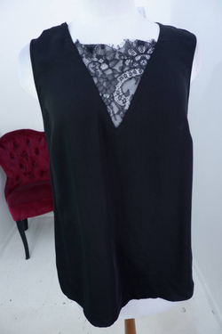 Топ для базового гардероба, визуально 48/50 размер