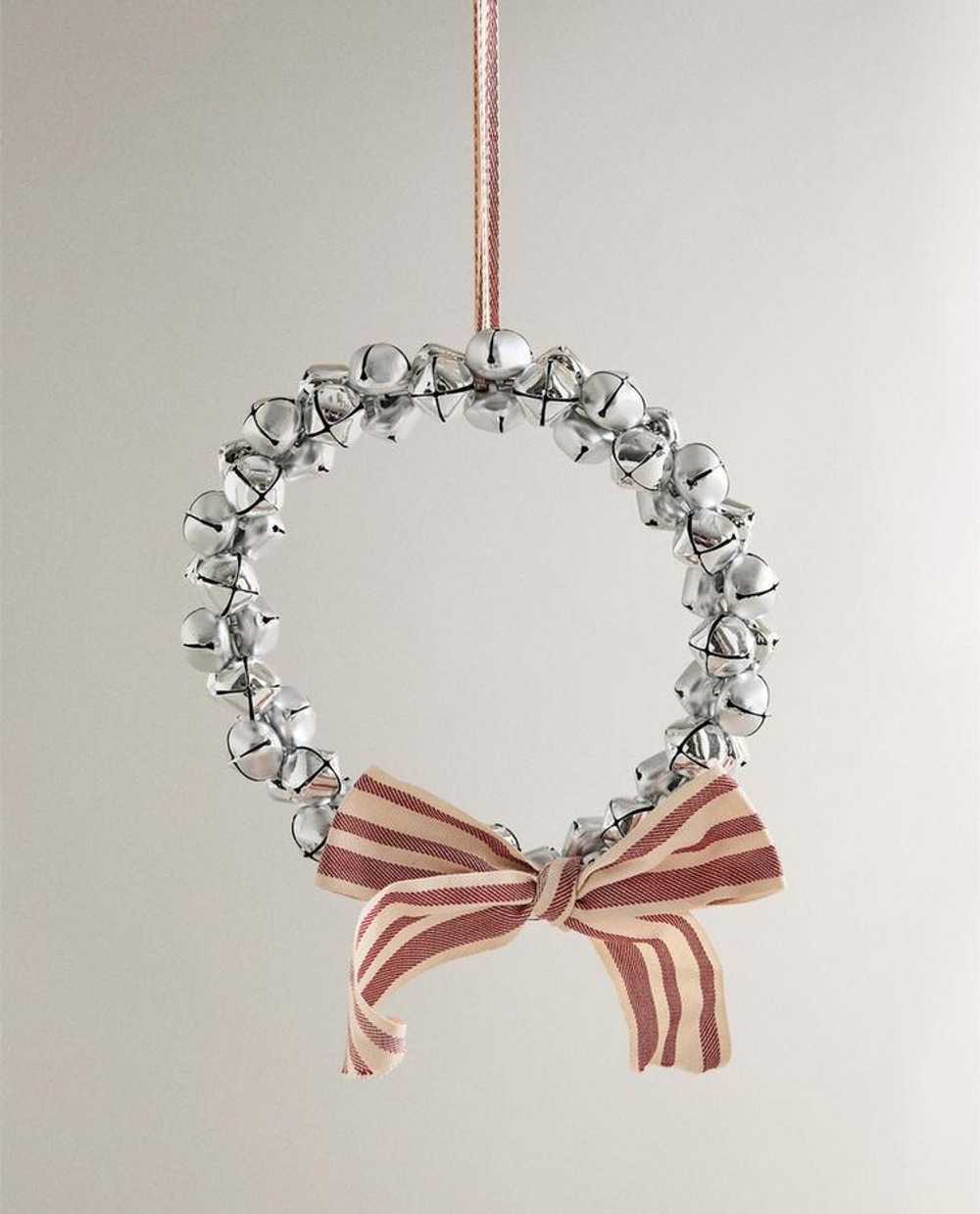 ZARA HOME ЕЛОЧНОЕ УКРАШЕНИЕ «ВЕНОЧЕК», СЕРЕБРЯНЫЙ