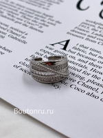Кольцо серебристое с камнями и стразами