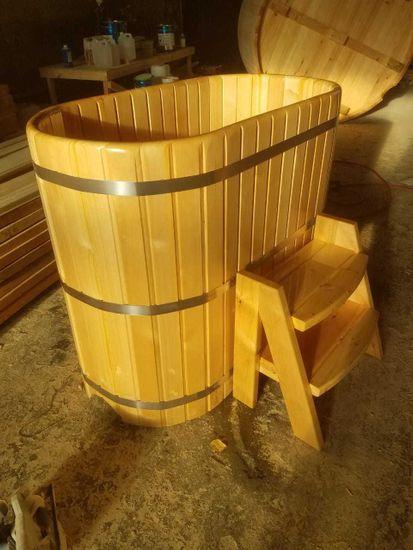 Овальная купель из кедра