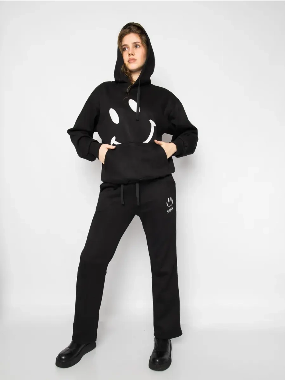 Спортивный костюм утепленный с капюшоном