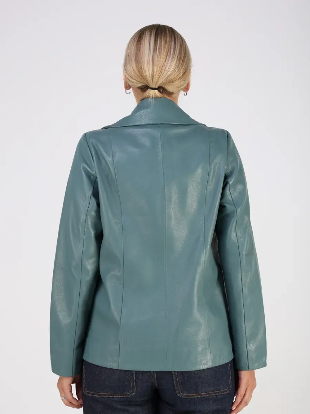 Кожаная куртка демисезонная косуха