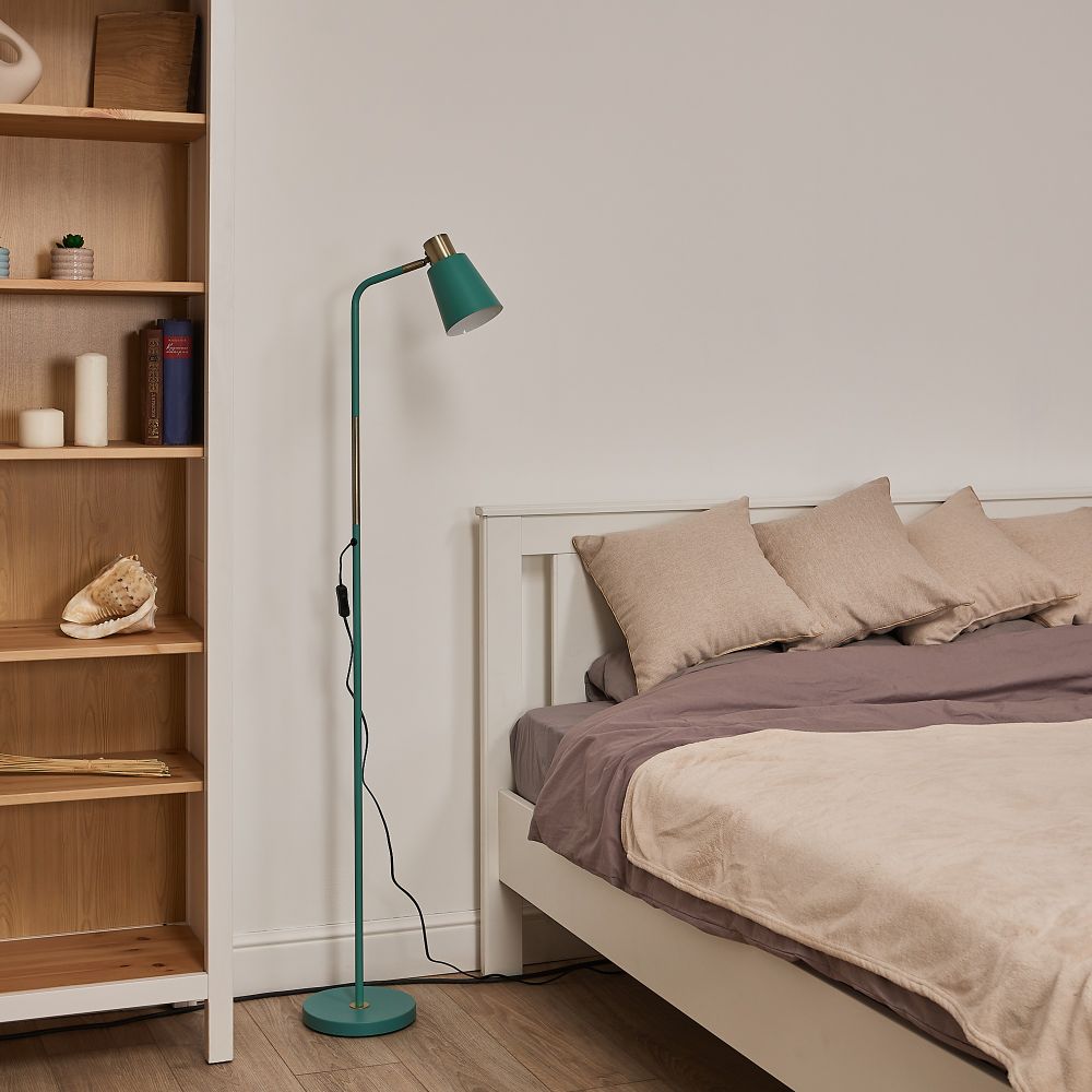 UML-T700 E27 GREEN Торшер напольный под лампу Е27. 40W. с регулировкой наклона. Механический выключатель. Зелёный. ТМ Uniel
