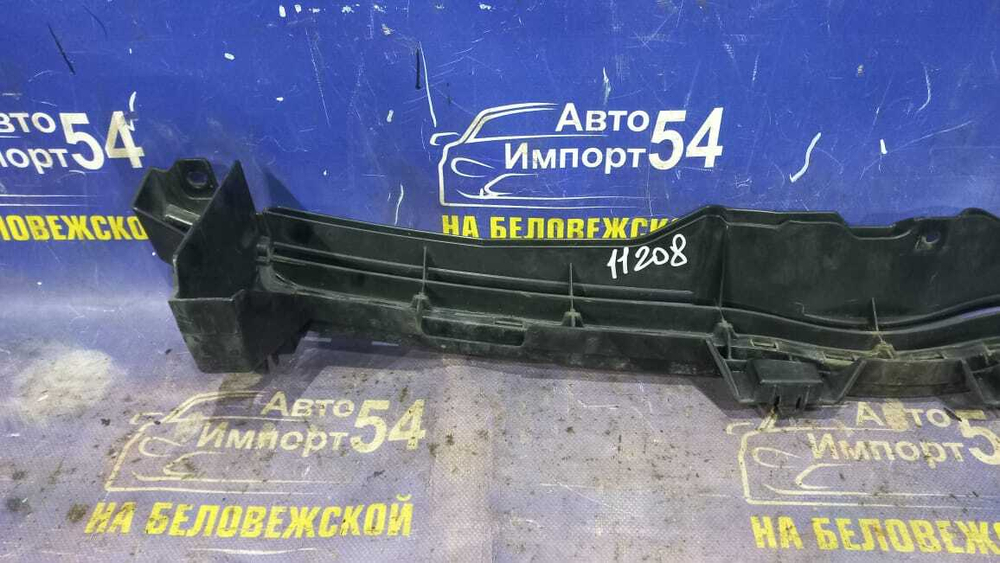 Решетка радиатора TOYOTA VOXY 2007-2010