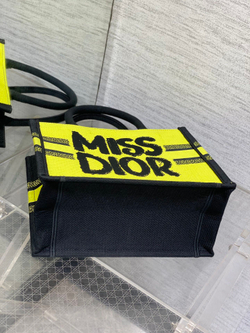 Christian Dior Book Tote 26 cm