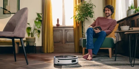 Серия RVF: наши роботы‑пылесосы с эффективной роликовой технологией.