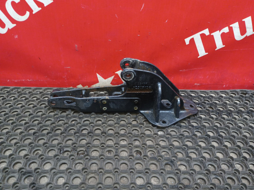 Кронштейн кабины задний левый 2024г