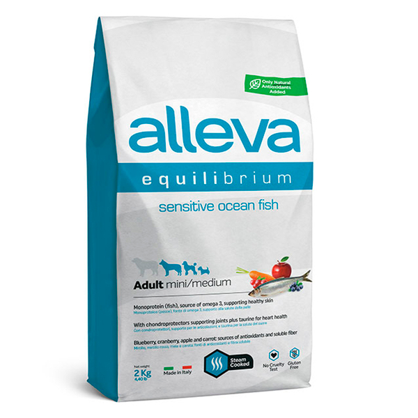 Полнорационный корм Alleva Equilibrium Sensitive с рыбой для мелких/средних собак 2кг