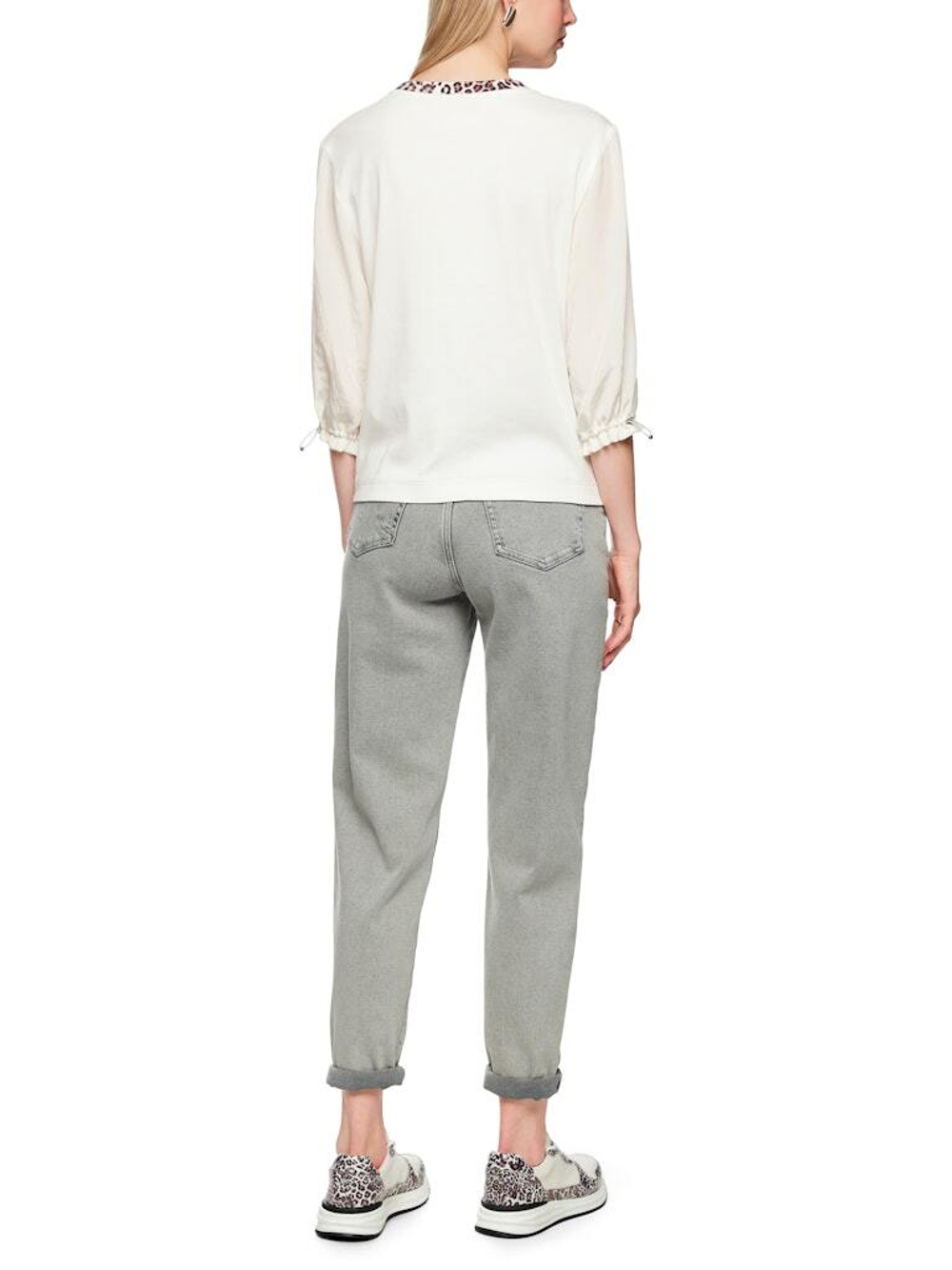 AS 55.02 J28   блуза