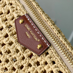 Louis Vuitton Hills Pochette
