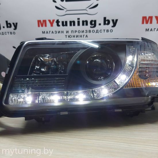 Передние фары DAYLIGHT BLACK для Audi 80 B4