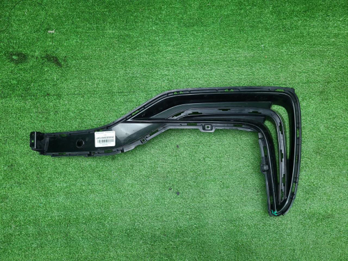 Накладка переднего бампера правая JAECOO J8 24-нв