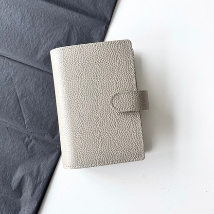 Обложка Personal без карманов на хлястике (6 колец)