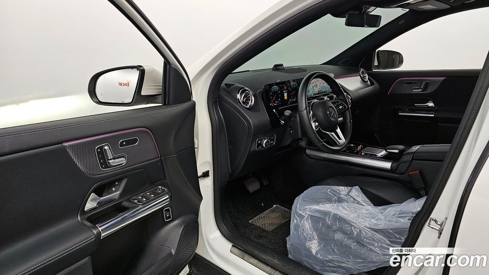 Mercedes-Benz GLA-Class H247 GLA220 (06.2021)