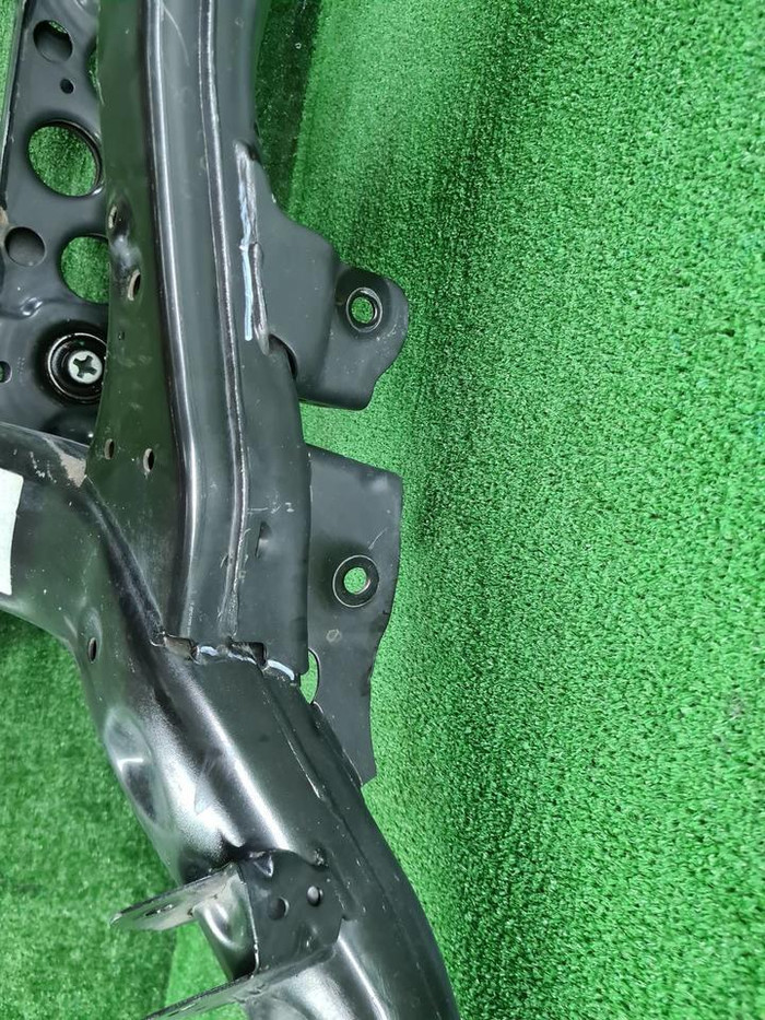 Подрамник задний Mercedes GLE V167 (2018-н.в.)