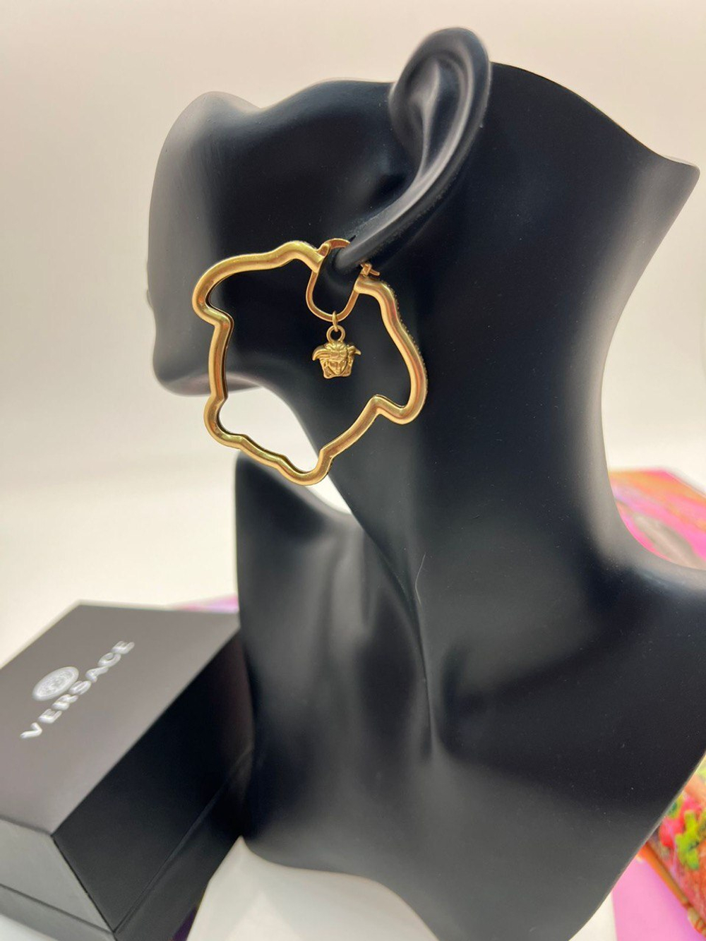 Серьги Versace