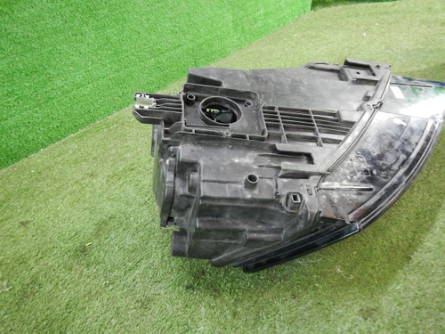 Фара левая Audi Q3 (2014-2018) ксенон