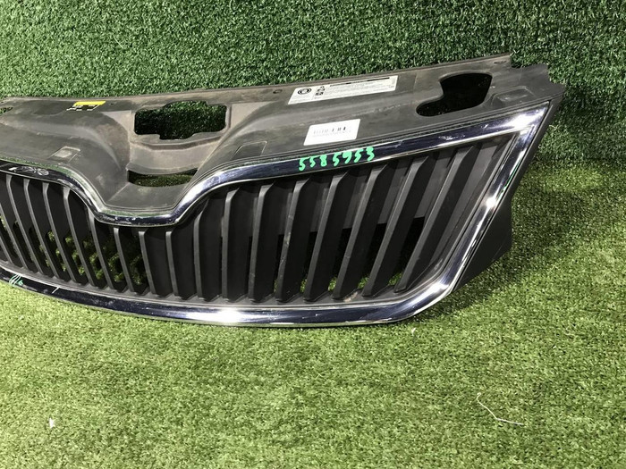 Решетка радиатора Skoda Rapid 1 (2012-2020)