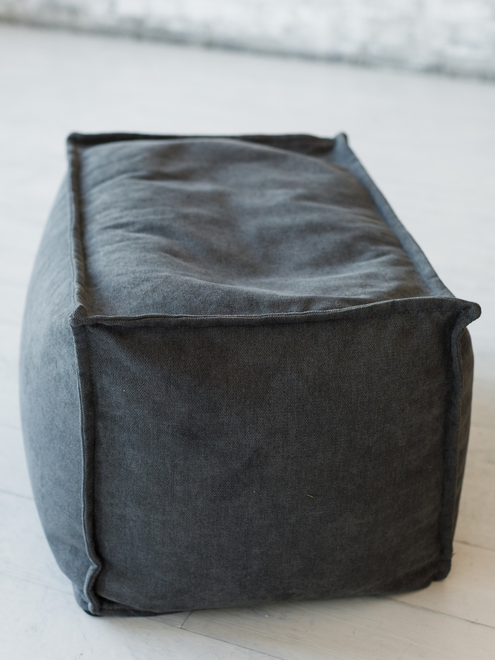 Кресло Манхеттен Графит с Пуфом