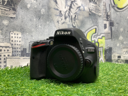 Nikon D5100