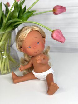 Кукла Nines виниловая 30см PIPPA LATINA без одежды (2899WL2)