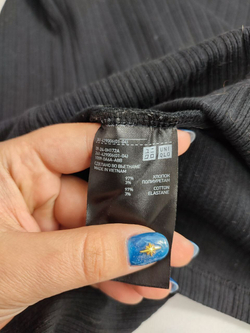 Джемпер Uniqlo базовый 44 размер