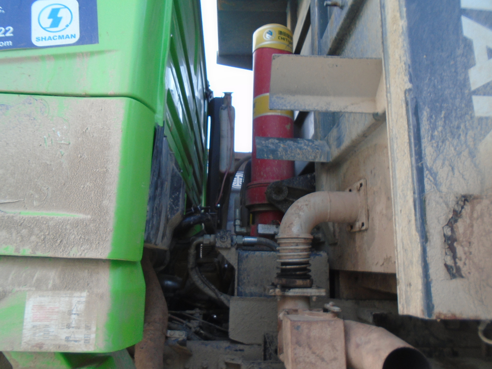 Shacman (Shaanxi) SX* 6x6 Самосвал SX32586T385 (Дизельный, 11,6 л, 369 л.с., МТ)