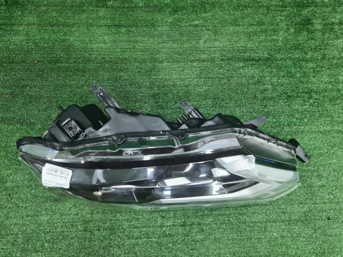 Фара правая Nissan X-Trail T32 (2017-2022) LED