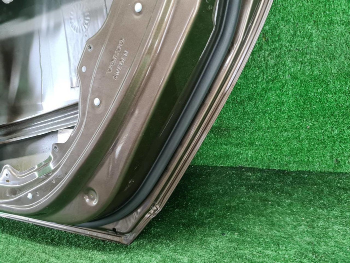 Дверь задняя правая Volvo XC70 2 (2007-2016)