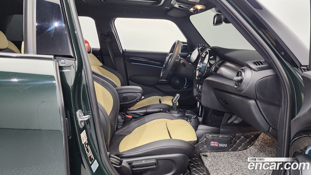 Mini Cooper S 5 дверей Resolute Editions (09.2022)