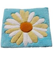 Güllü divar xalçası