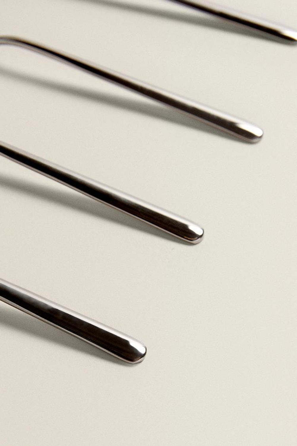 ZARA HOME БЛЕСТЯЩАЯ МЕТАЛЛИЧЕСКАЯ ДЕСЕРТНАЯ ЛОЖКА (НАБОР ИЗ 4 ПРЕДМЕТОВ), СЕРЕБРЯНЫЙ