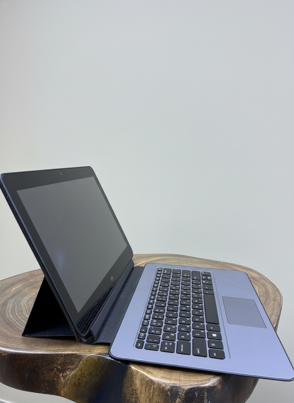 12" Уцененный ноутбук HP Pro x2 612 Tablet (1920x1080, Intel Core i5-4302Y, RAM 8ГБ, SSD 180ГБ, Intel HD Graphics, Win 10Pro)