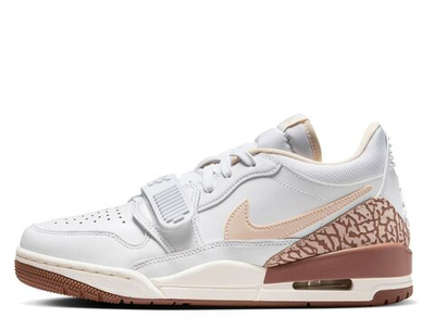 Баскетбольные кроссовки Wmns Air Jordan Legacy 312 Low "White Archaeo Brown"
