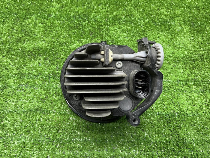 ПТФ левая Toyota Camry XV50 XV70 (2017-2021) LED