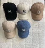 Утеплённые бейсболки