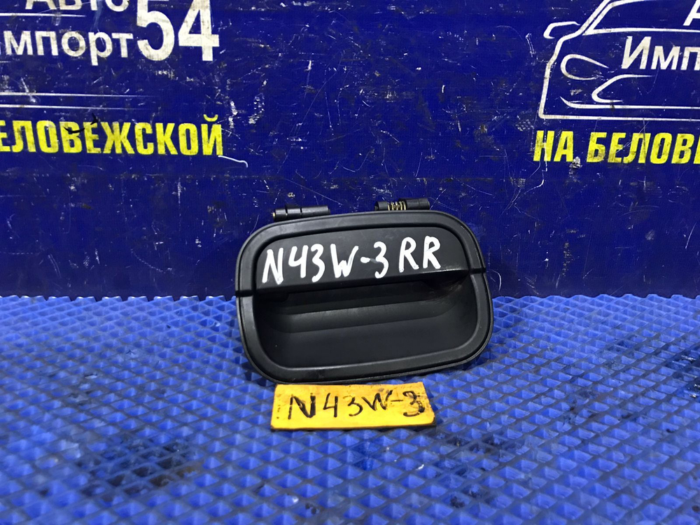 Ручка двери задней правой внешняя MITSUBISHI CHARIOT 1994