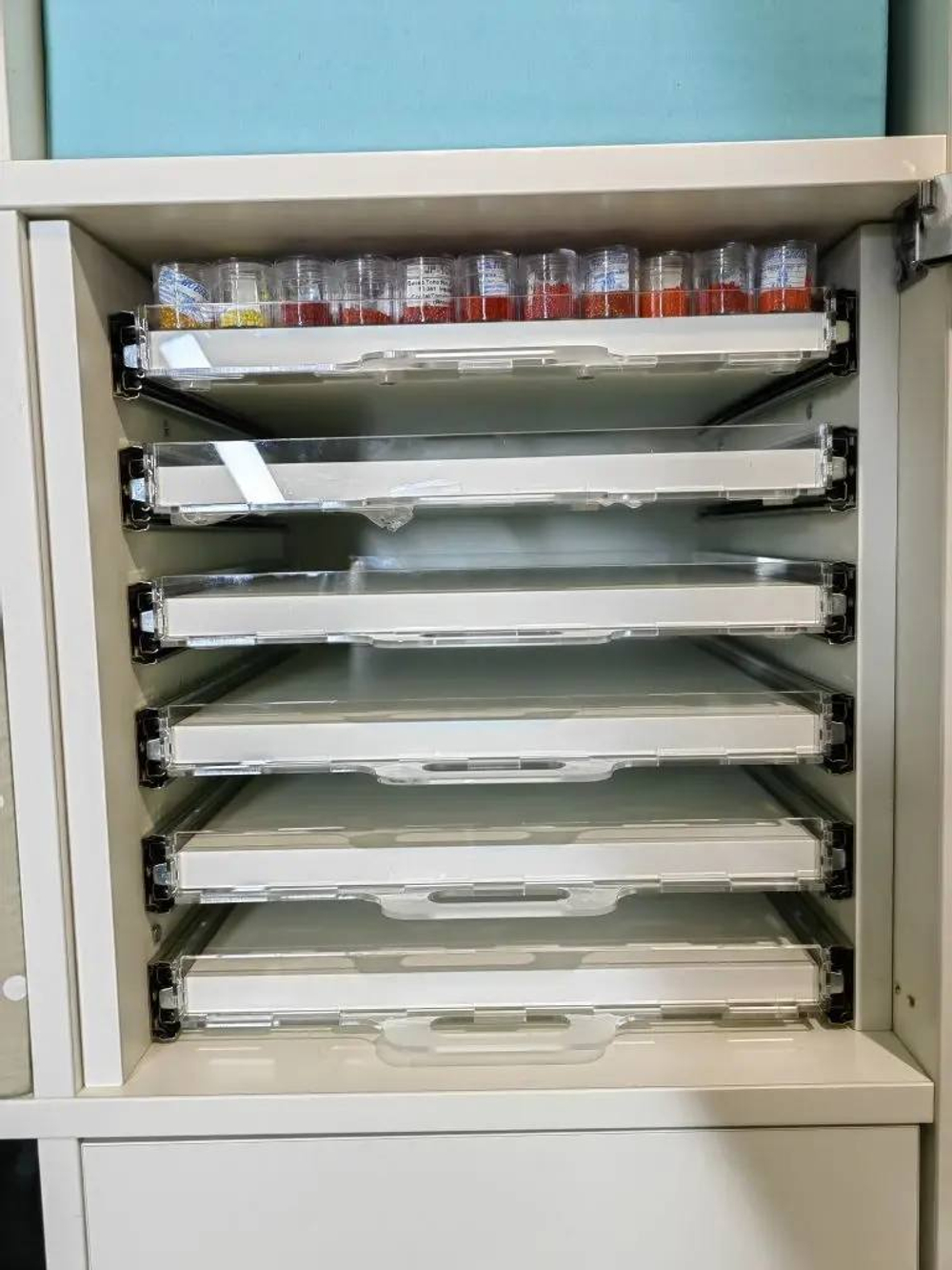 QBox Набор выкатных полок, борт 10 мм (2/4/6/8 шт)