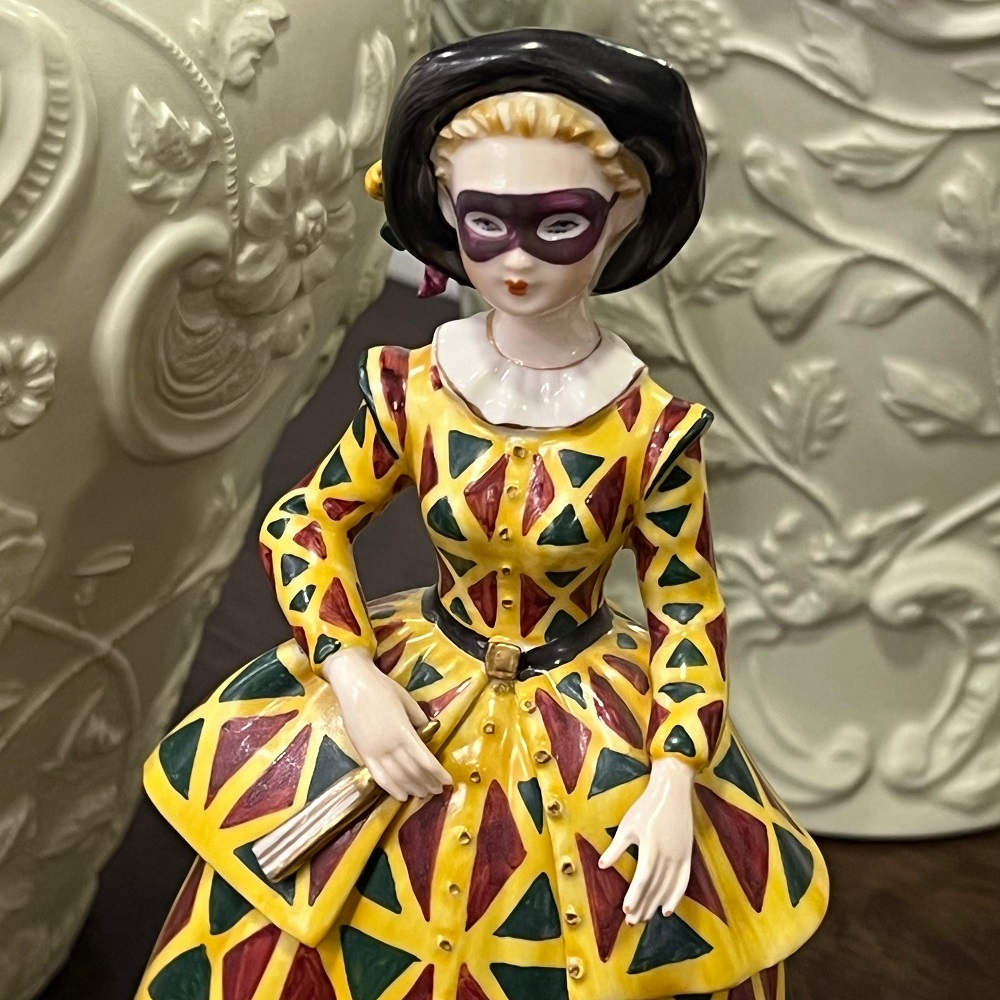 Арлекина Villari