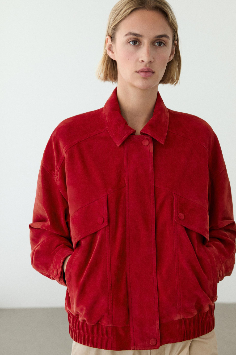 Massimo Dutti Замшевый бомбер с карманами, красный