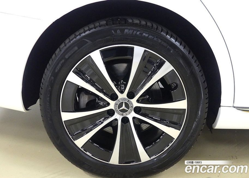 Mercedes-Benz E-Class W213 E300e 4MATIC Exclusive (02.2021)