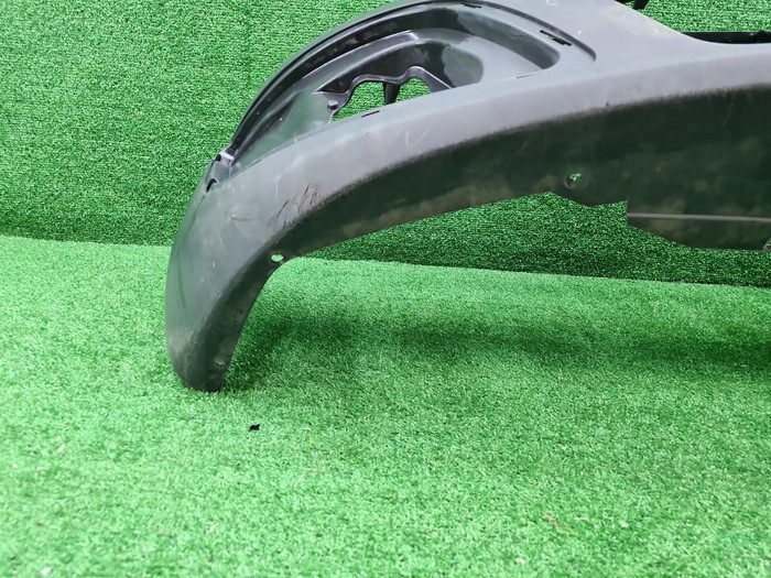 Бампер передний Lada Largus (2012-2021)