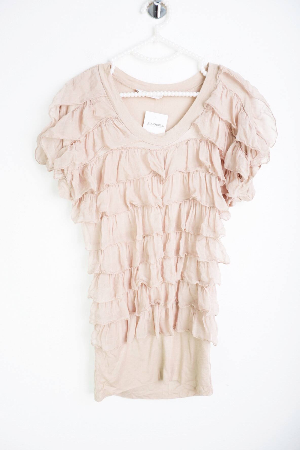 Блузка для романтичного акцента, визуально на 46 размер