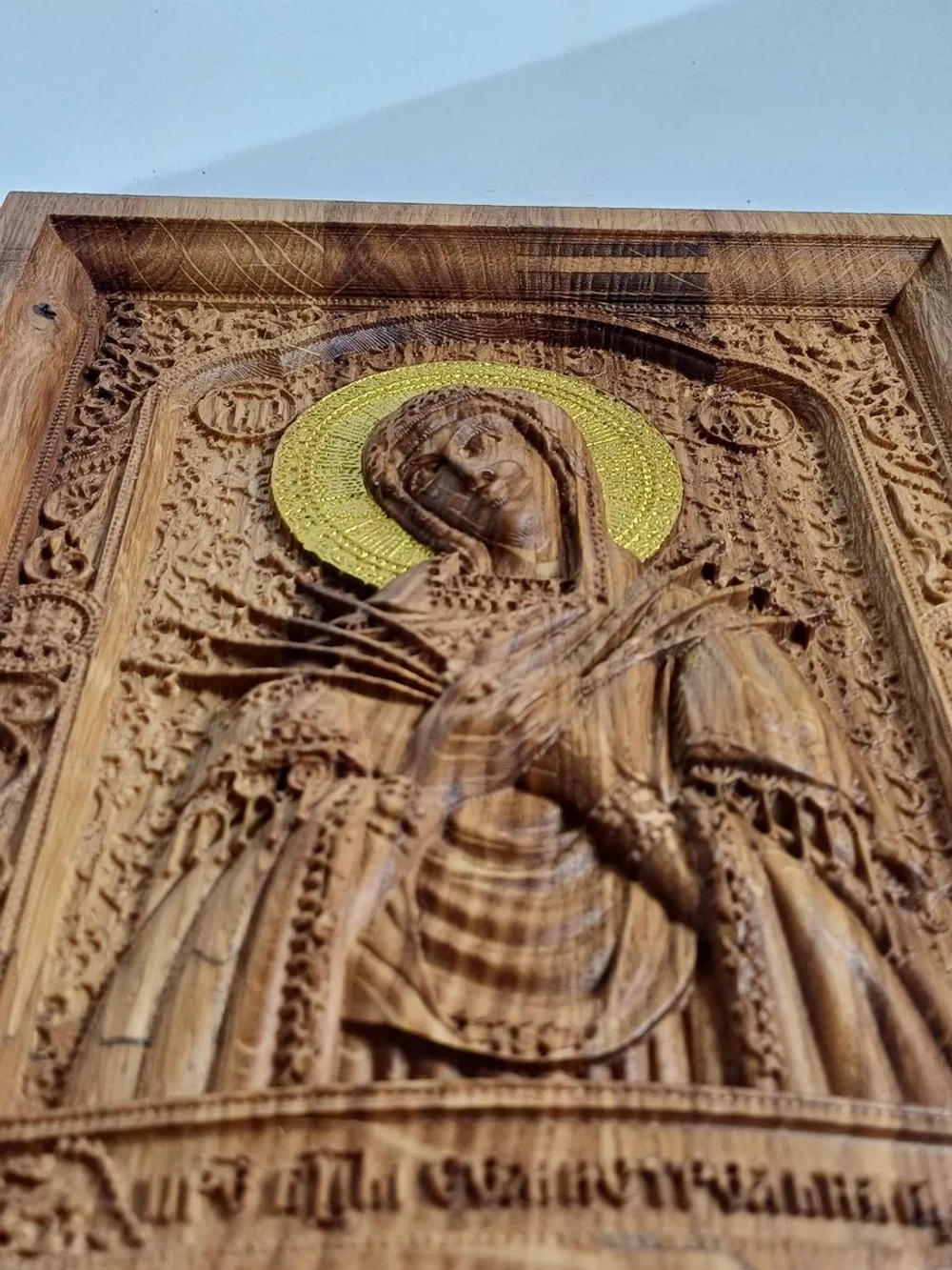 Освященная Икона Семистрельной Богородицы резная из дуба