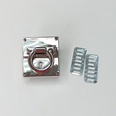 Замок-защелка на винтах 34*38 Серебро