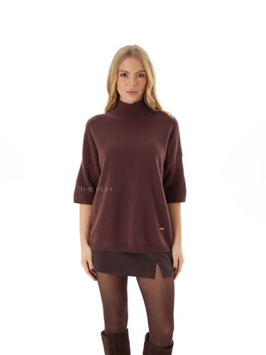 Шерстяной шоколадный джемпер с коротким рукавом