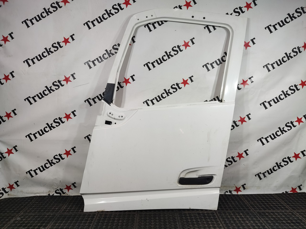 Дверь левая