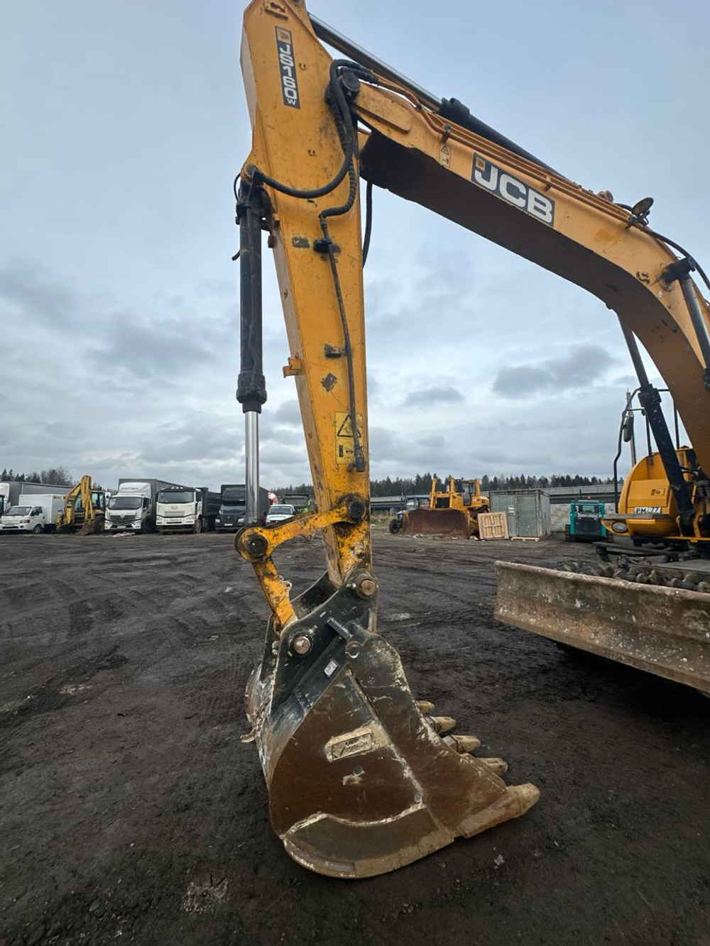 JCB JS160* Экскаватор колесный JS160W	(Дизельный, 4,4 л, 116 л.с., АТ)