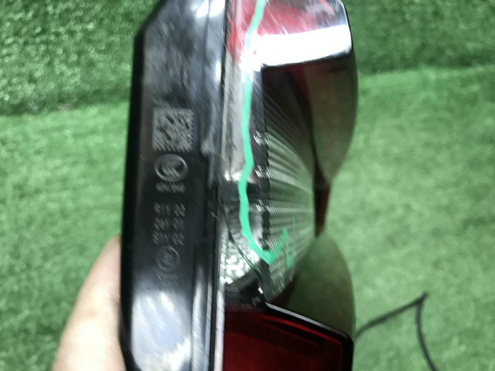 Фонарь левый внутренний BMW X5 G05 (2018-2023)